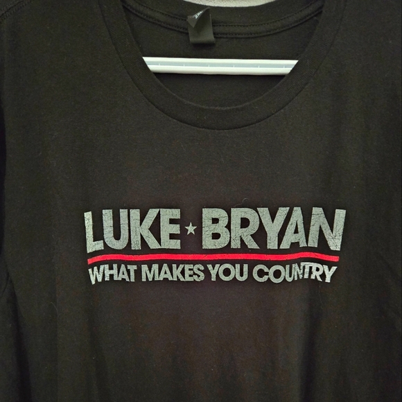 Luke Bryan 2018 tour shirt - Picture 2 of 6